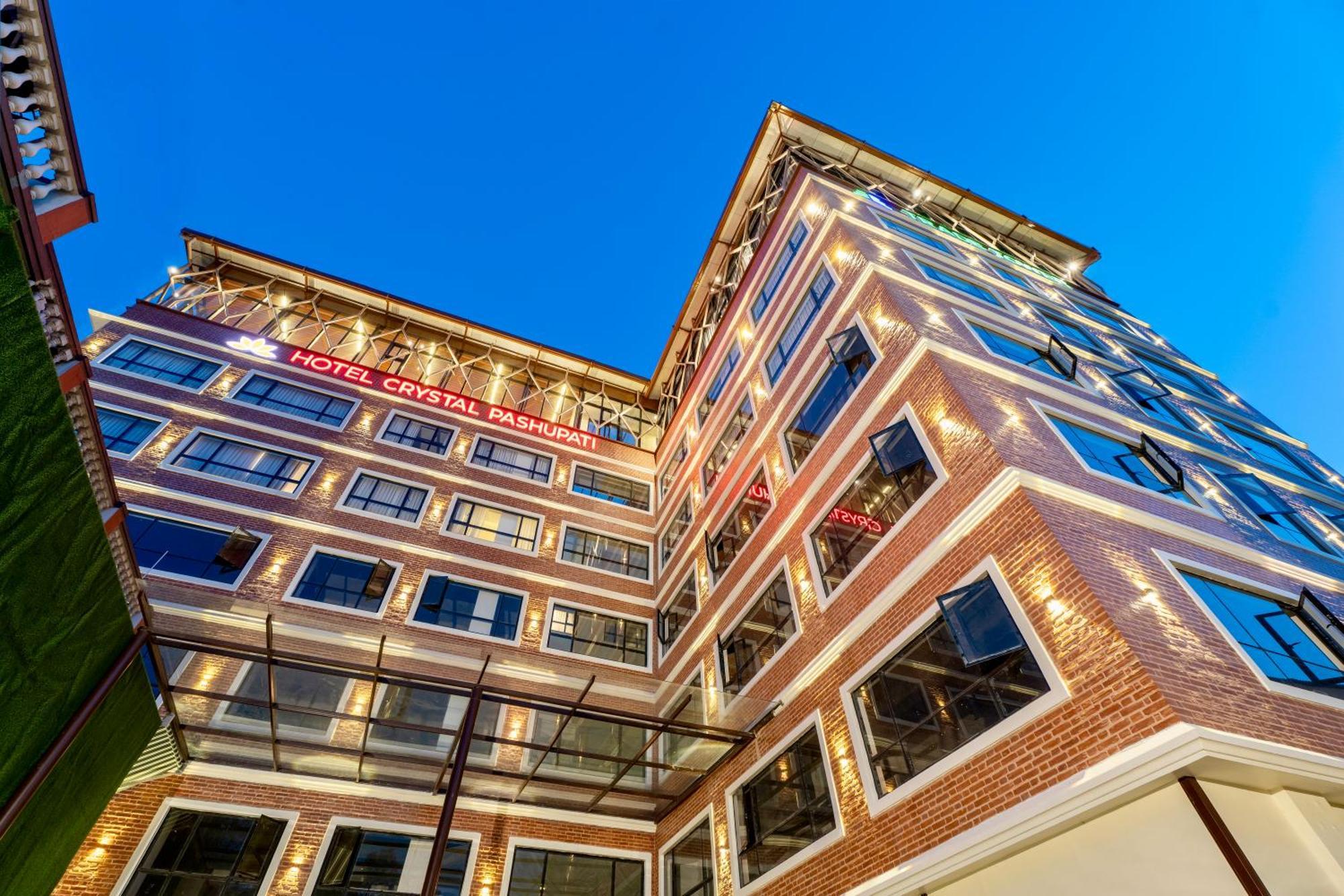 Hotel Crystal Pashupati กาฐมาณฑุ ภายนอก รูปภาพ