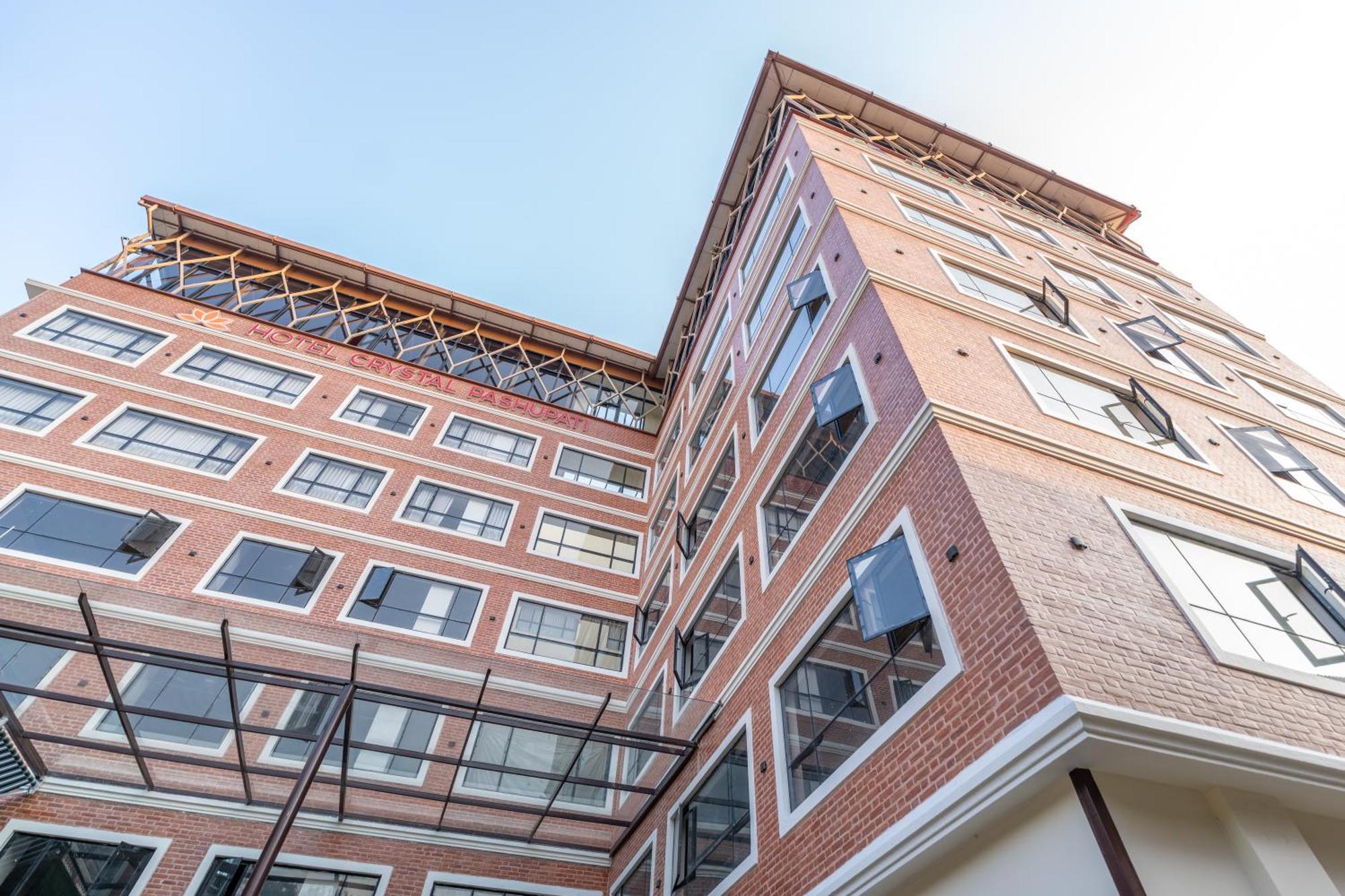 Hotel Crystal Pashupati กาฐมาณฑุ ภายนอก รูปภาพ