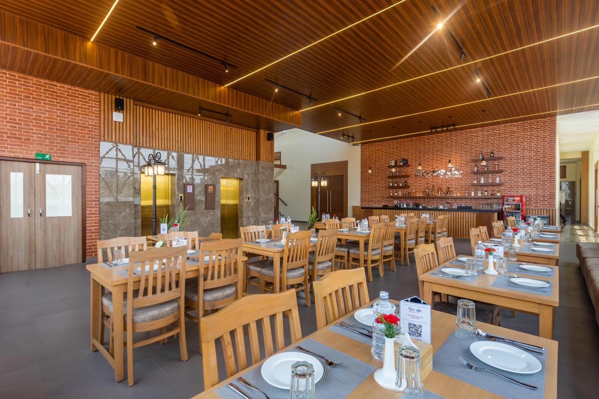 Hotel Crystal Pashupati กาฐมาณฑุ ภายนอก รูปภาพ