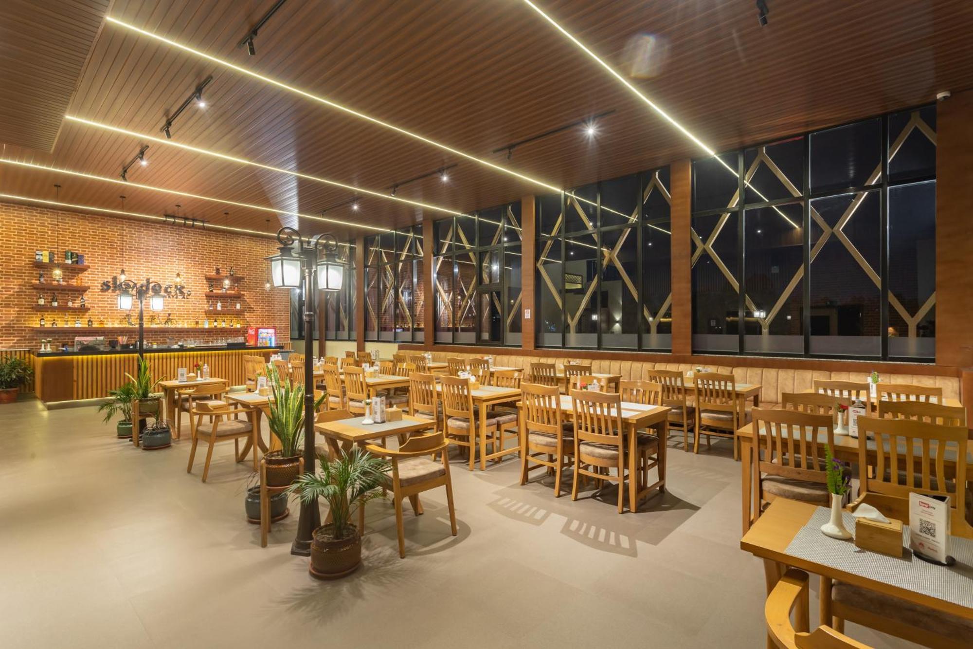 Hotel Crystal Pashupati กาฐมาณฑุ ภายนอก รูปภาพ