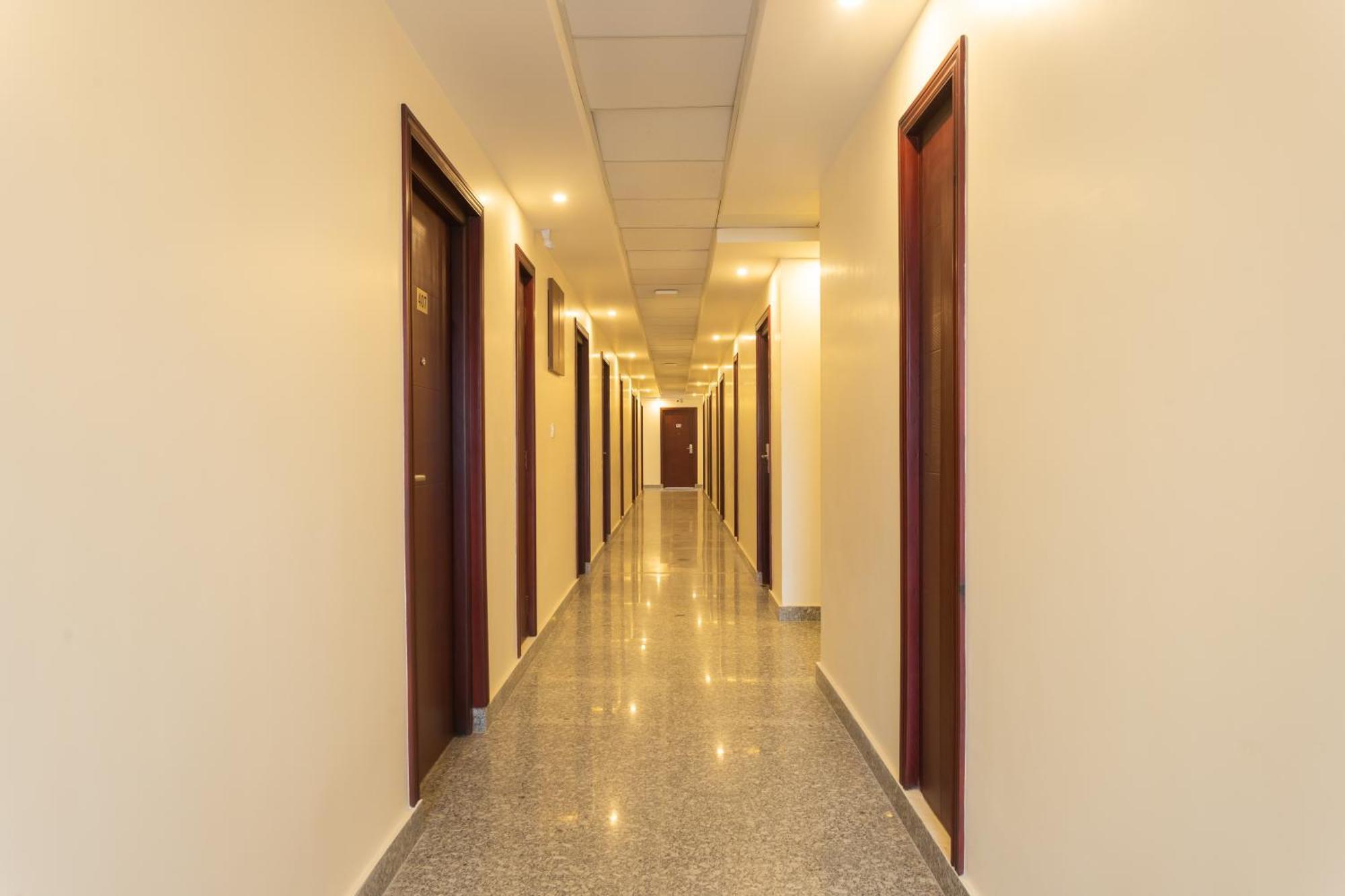 Hotel Crystal Pashupati กาฐมาณฑุ ภายนอก รูปภาพ