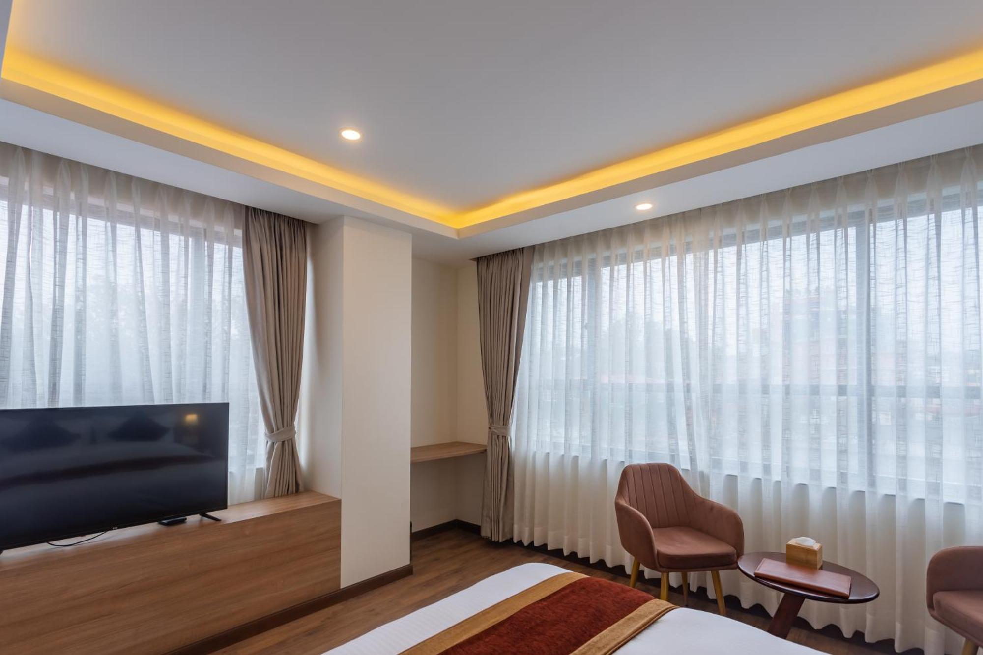 Hotel Crystal Pashupati กาฐมาณฑุ ภายนอก รูปภาพ