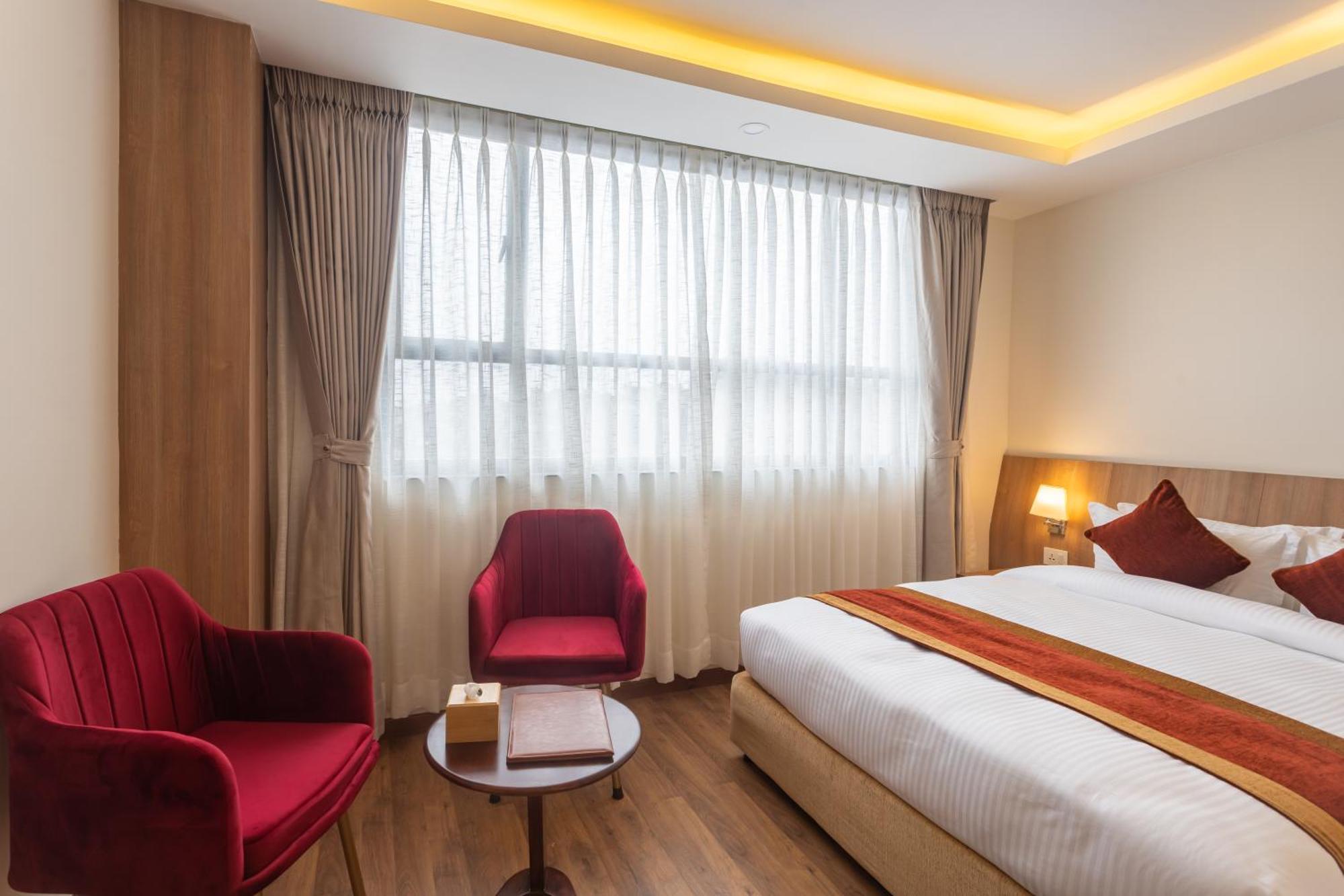 Hotel Crystal Pashupati กาฐมาณฑุ ภายนอก รูปภาพ